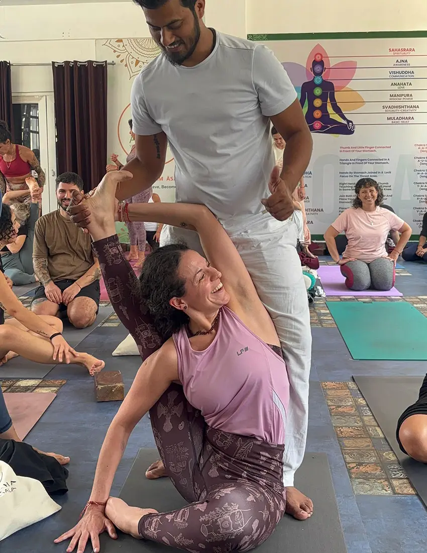 Advanced yoga practice at a Rishikesh retreat